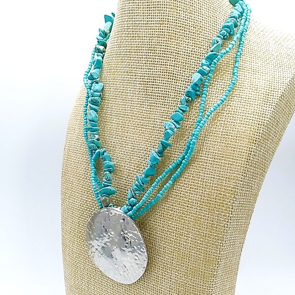 Multi-strand Turquoise-Colored Beaded Necklace LG Silver-tone Hammered Pendant - Picture 13 of 16